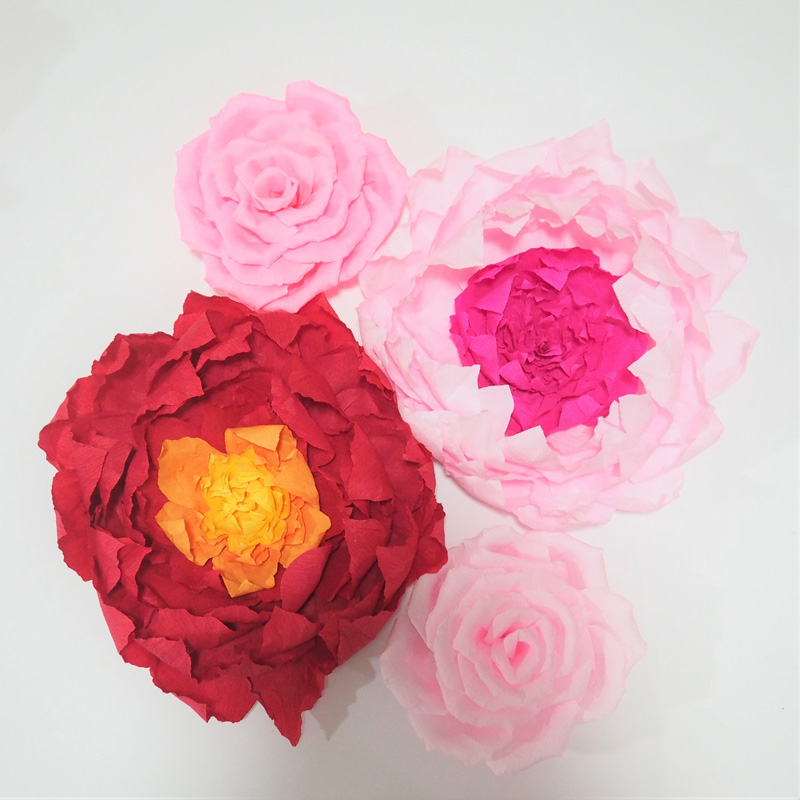 

Giant Crepe Paper Flowers 4PCS Aritificial Handmade Mix Colors Flowers For Wedding & Event Backdrop Decor Baby Nursery Decorations Home Deco