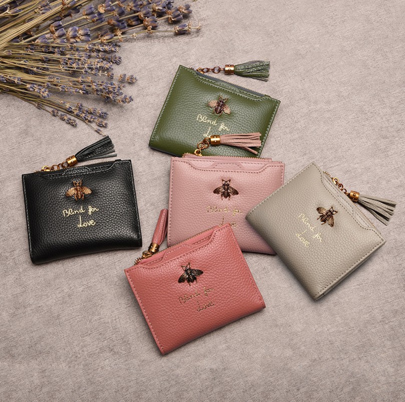 

2019. Leather Wallet. Small. woman's wallet. Mini. Soft cowhide. Short. Pure color. Credit Card. Wallets & Holders. Black. dark green. SEE32, Watermelon