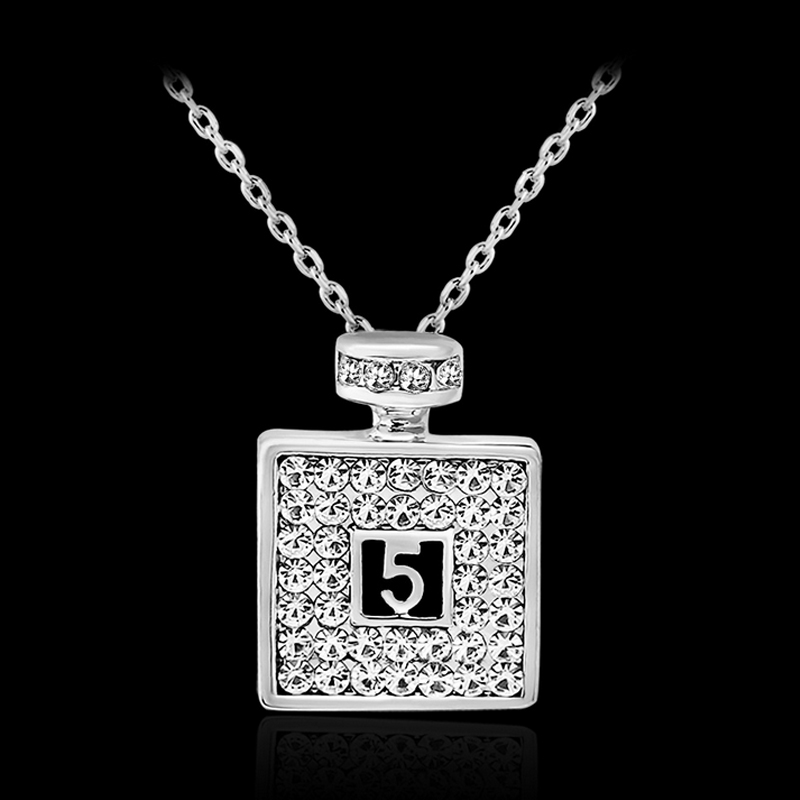 

Women Perfume Bottle NO5 Necklace Rhinestone Number Chain Pendant Neckalce Fashion Jewelry Accessories Gift for Love