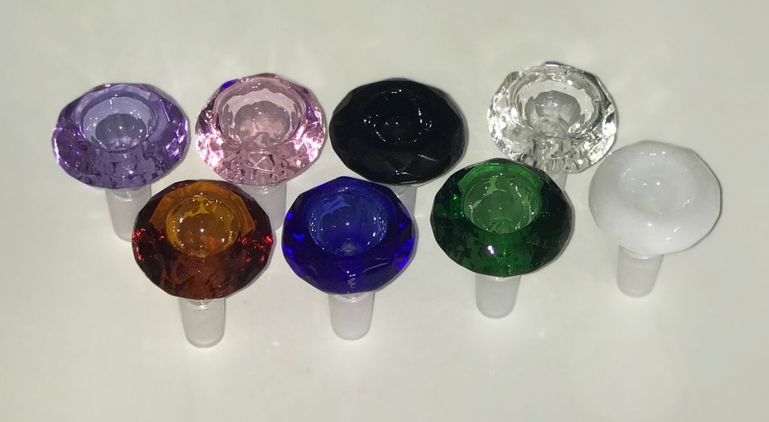 

Heavy Colored Diamond cut Male Glass Bowls 14mm 18mm Bong Bowl Multicolor High Quality 18 mm & 14 mm Wholesale Bowls for Glass Water Pipes.