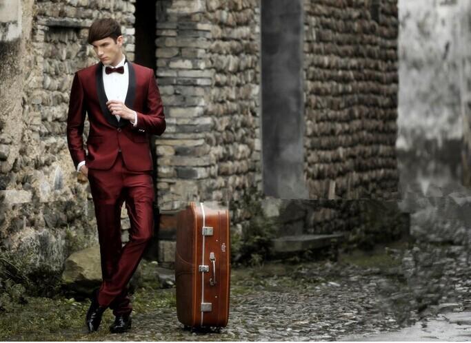 

Fashion Shiny Burgundy Groom Tuxedos One Button Slim Fit Groomsmen Excellent Men Formal Business Suit Party Prom Suit(Jacket+Pants+Tie)NO:98, Black