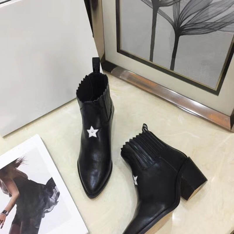 

2022 high-end boots, high-end luxury display, fashion fad artifact with high 5.5CM Black Size 35-40+ box