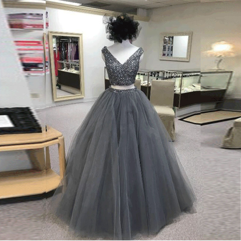 

Dark Gray Ball Gown Prom Dresses V Neck Crystal Tulle Floor Length Two Piece Prom Dresses Royal Blue Fuchsia Party Dresses, Light purple