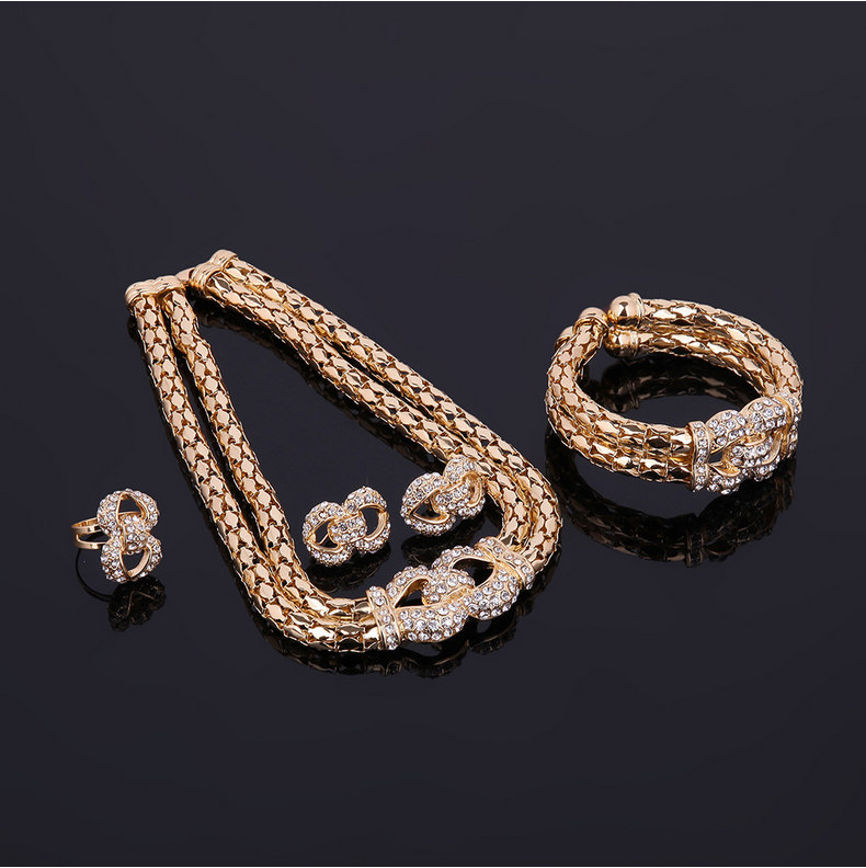 

Bridal Wedding Jewelry Set Luxury Exaggerated Rhinestone 18K Gold Plated 2-layer Chains Alloy 4-Piece Set Party Jewelry
