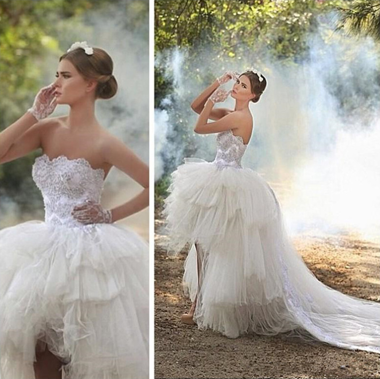 

High Low Tulle Ball Gown Wedding Dresses Strapless Lace Applique Zipper Back Bride Dress China Long Sweep Vestidos De Novia, Red