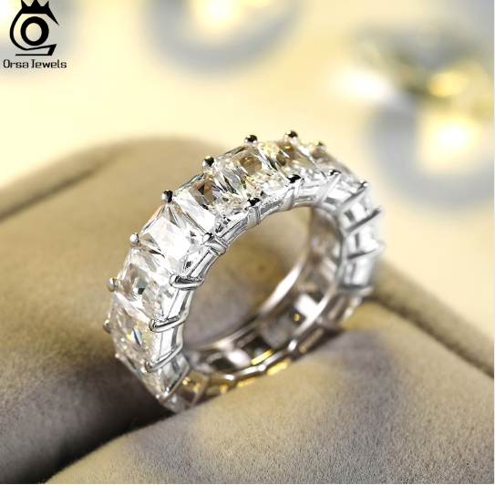 

ORSA JEWELS Luxury One Row 17 pcs Shine 0.7cm AAA Austrian Cubic Zirconia Eternity Rings Fashion Silver Color Wedding Band OR146