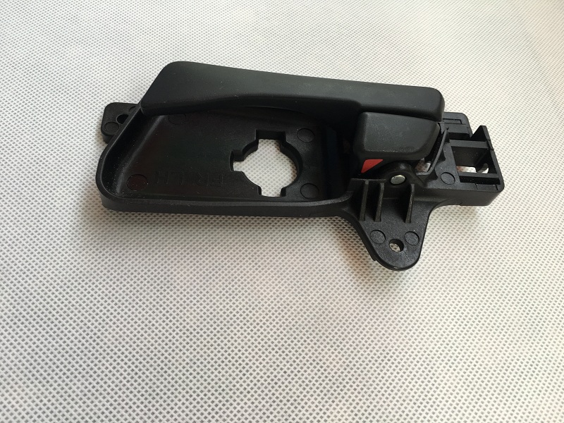 MANIGLIA PORTA MANIGLIA INTERNA SINISTRA ANTERIORE CROMATA SUPPORTO PER HYUNDAI i30 dal 2007-2012