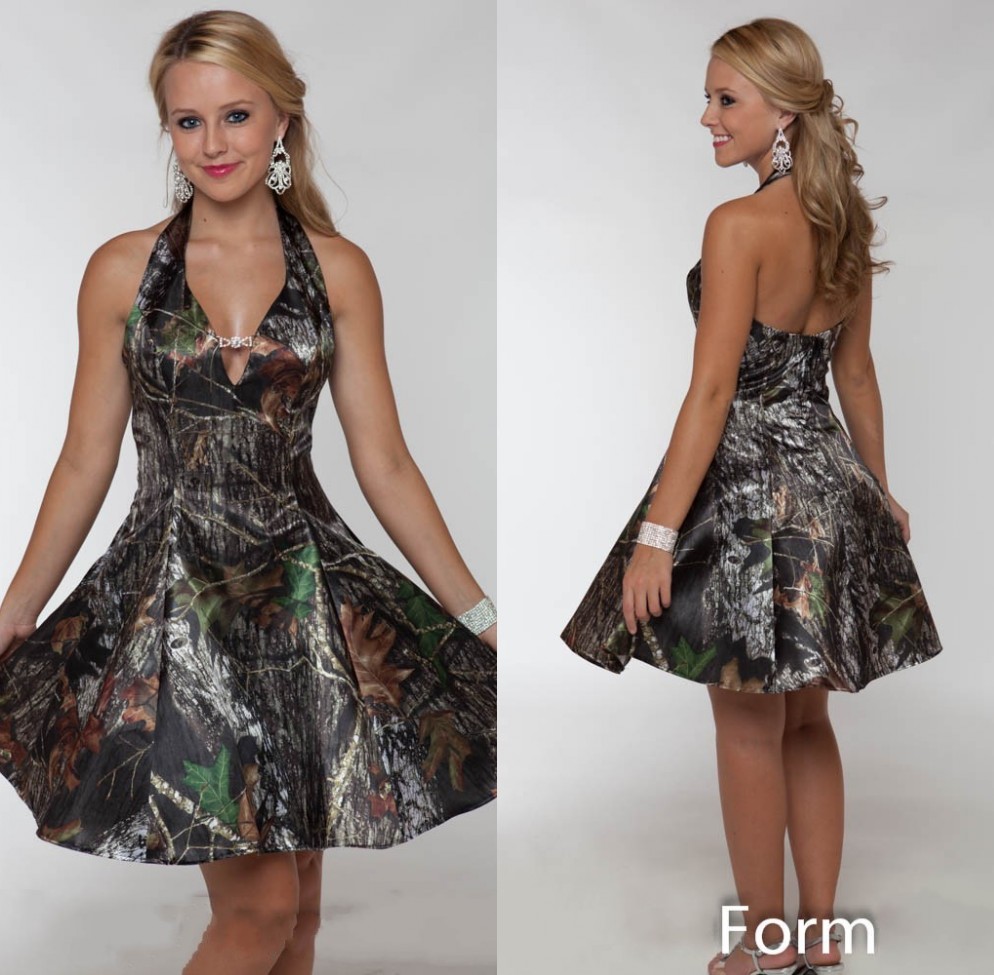 

Short Camo A line Wedding Dresses Summer Beach Bridal Gowns Halter Knee Length Backless Wedding Party Dresses