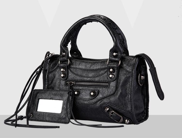 

Luxury Fashion Big Flap Bags Handbags Women Famous Brands Designer Crossbody Bags Women Shoulder Bags 2020 Ladies Handbags, As shown
