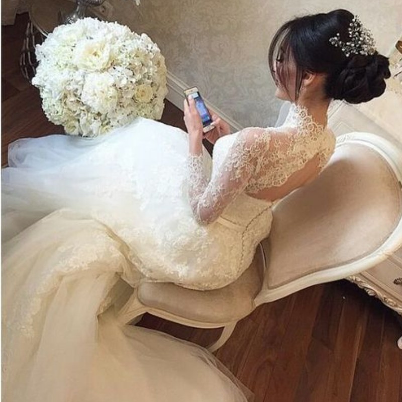 

Arabic High-Neck Mermaid Wedding Dresses Lace Appliques Long Sleeve Tulle Sweep Train Bridal Gown Fashion Sexy Key-hole Back Wedding Gown, White