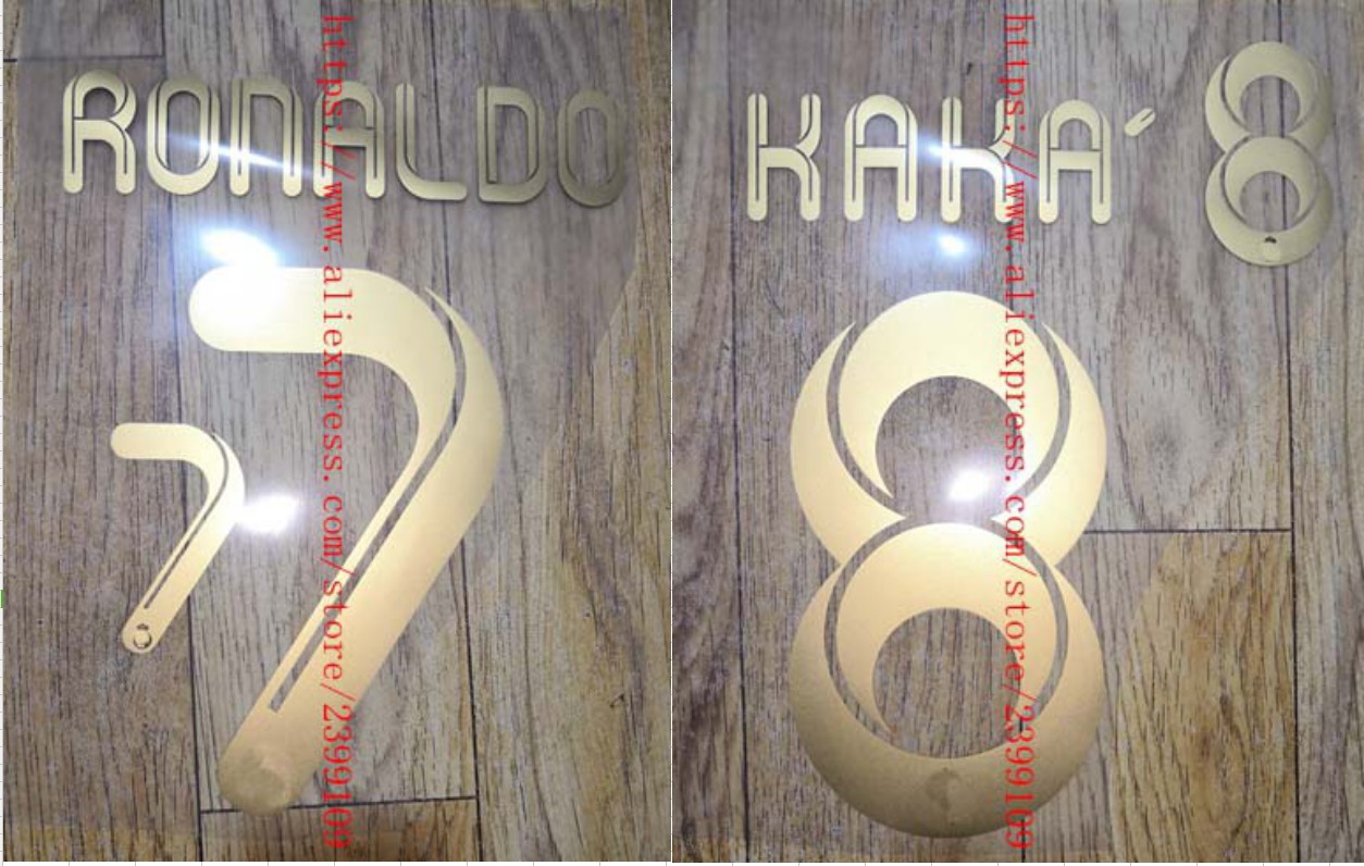

2011-2012 RONALDO KAKA name numbering nameset nameset patch badge