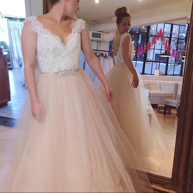 

Elegant Champagne Tulle Skirt Wedding Dresses Backless Cap Sleeve Crystals Belt Lace Top Bridal Gowns Custom Size, Pink