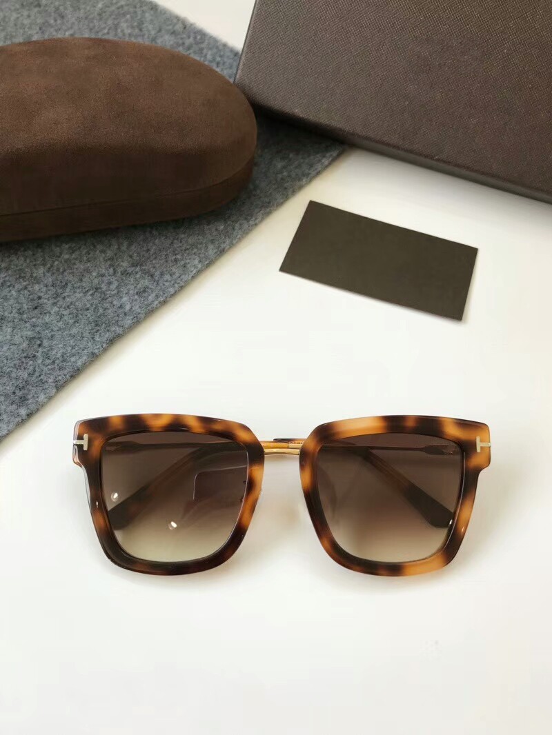 

New fashion 573 men sunglasses simple mens sunglasses popular women sunglasses outdoor summer protection uv400 wholesale eyewear with case, White;black