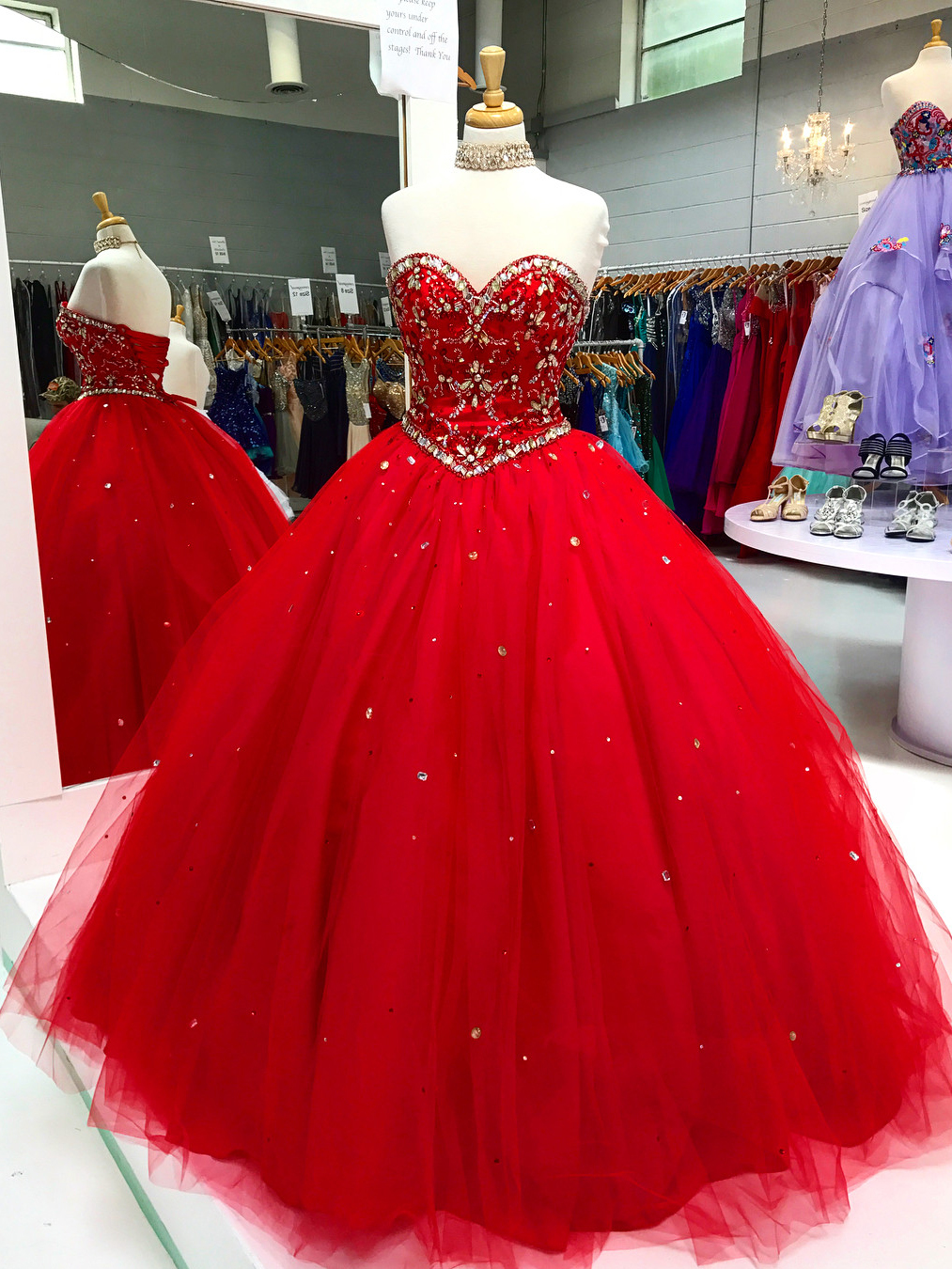 

2019 New Red Sweetheart Ball Gown Princess Quinceanera Dresses Lace Bodice Rhinestones Backless Long Prom Dresses Corset Pageant Gowns, Hunter