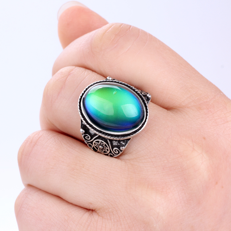 

Wholesale Magic Changing Color Mood Ring Temperature Contral Emotion Feeling Rings Size 7/8/9 Zinc Alloy Rings for Women