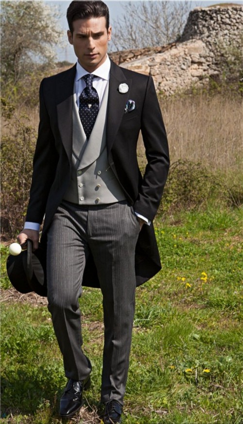 

Classic Groomsmen Peak Black Lapel Groom Tuxedos Morning Style Men Suits Wedding/Prom Best Man Blazer( Jacket+Pants+Vest+Tie ) M112, Same as image