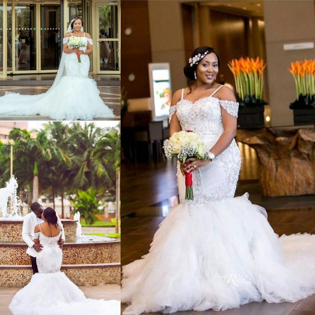 

2022 African Plus Size Wedding Dresses Spaghetti Straps Lace Appliques Beadding Capped Mermaid Wedding Dress Tiered Tulle Long Bridal Gowns, Ivory