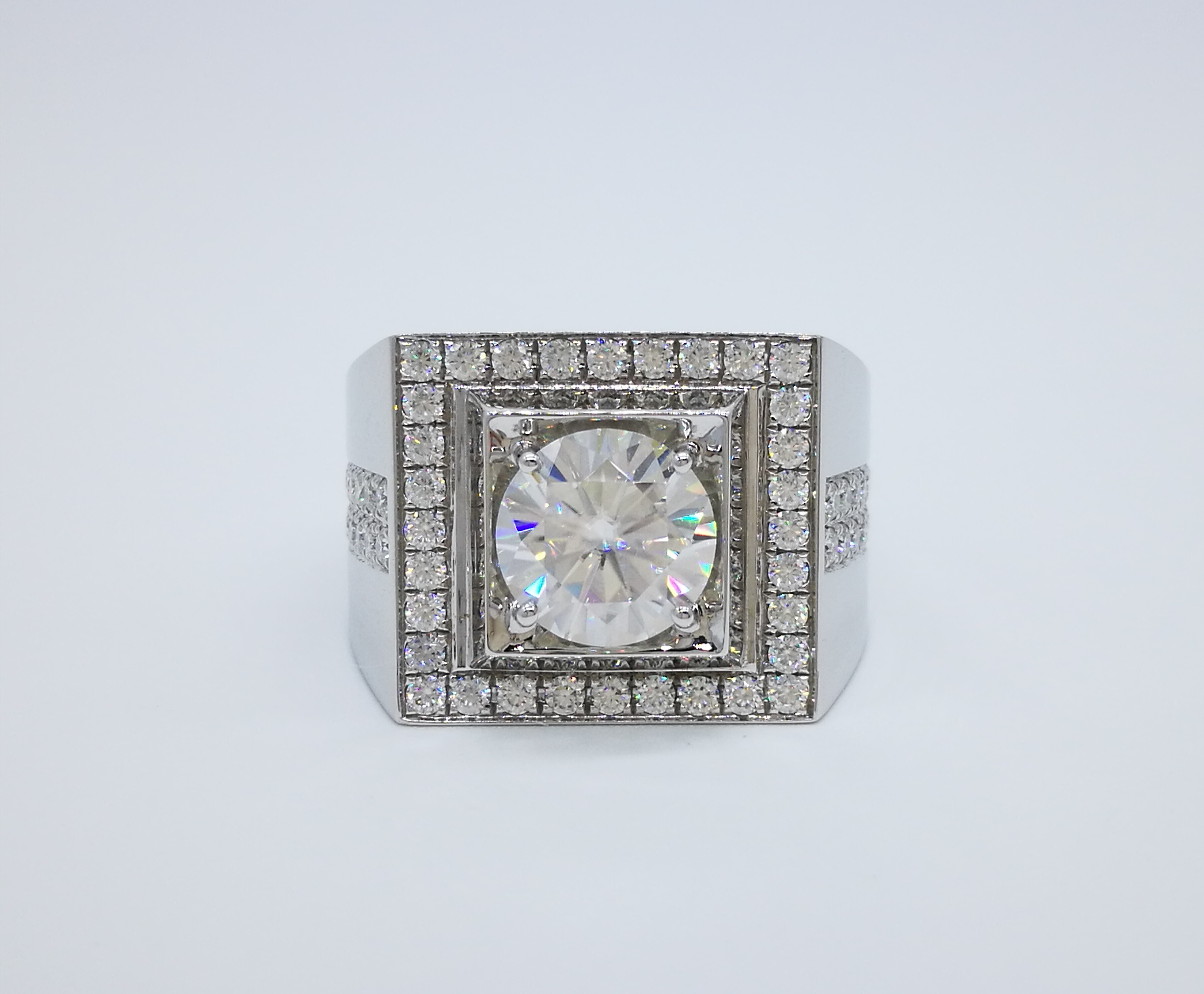 

9K,14K,18K Gold 3Ct D/F Color VVS Clarity Luxury Group Setting Engagement Wedding Moissanite Diamond Ring With Certificate For Men