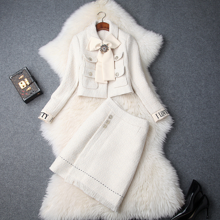 

European and American women's 2018 winter clothing new bowknot Long sleeve coat + Fashion skirt Tweed suit, Beige