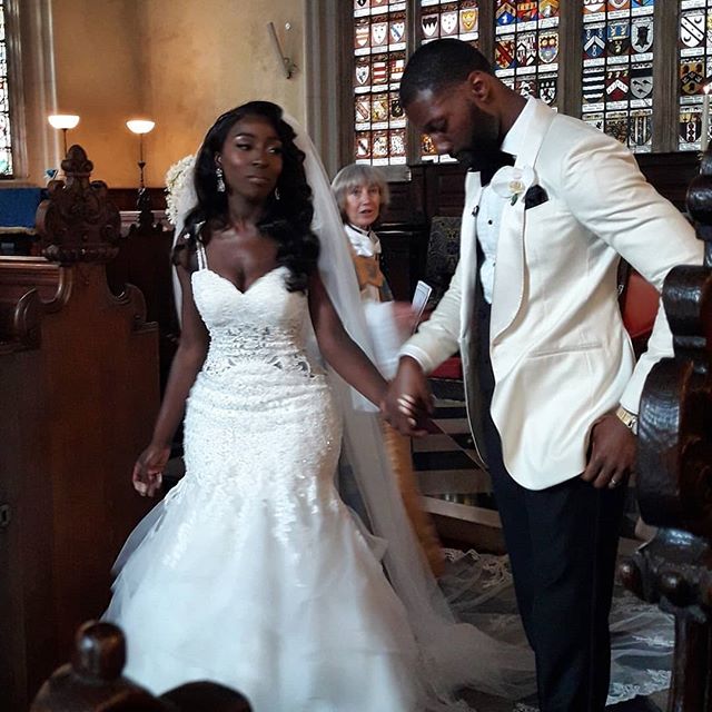 

Spaghetti Straps Mermaid Wedding Dresses Sweetheart African Wedding Gowns Lace Appliques Beaded Tiers Skirt Bride Dresses trouwjurk, Ivory