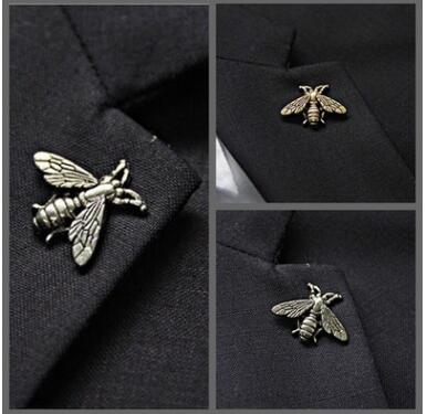 

Retro bees brooches pins for men cheapest corsages brooch animal suit collar pin buckle domineering bee brooch pin neckwear