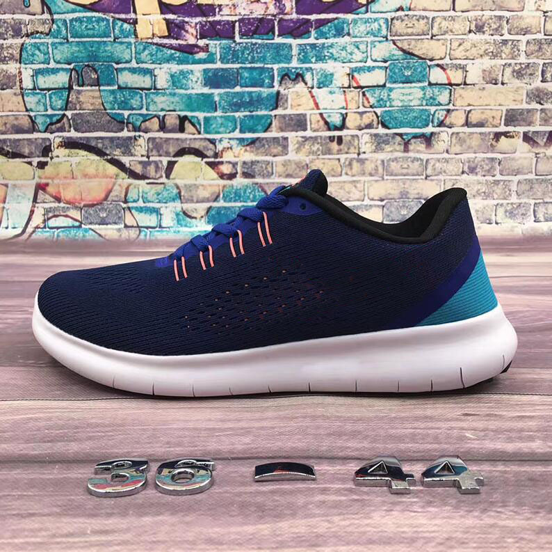 marca de tenis com v
