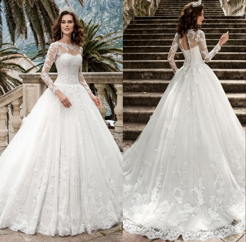 

2018 New Elegant A-line Backless Long Sleeve Tulle Wedding Dress Off the Shoulder Appliques Bridal Wedding Gowns Court Train Robe De Mariage, White