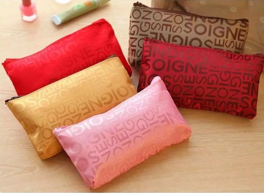 

Hot Women Fashion Convenient Small Letter Cosmetic Bag Cases Lady Korean Makeup Bag Travel Necessaire Organizer
