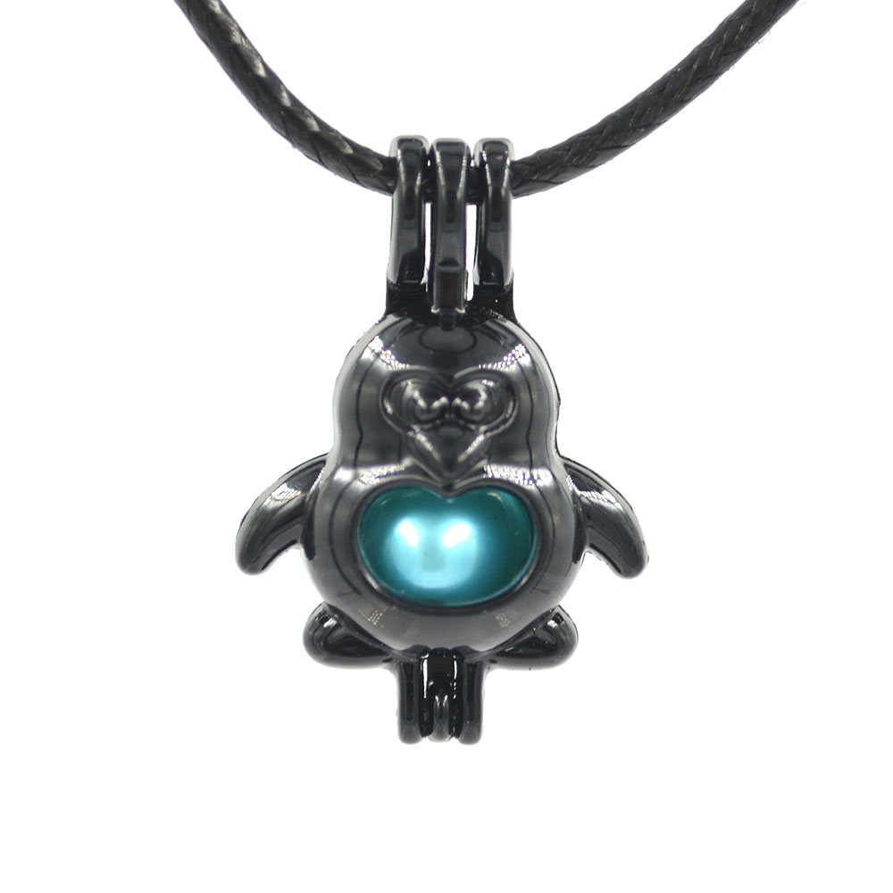 

Cute Black Penguin Bulk Pearl Cages Christmas Best Kid Love Wish Oyster Pearl Pendants Gift Gemstone Lockets DIY Charms Without Akoya Pearls