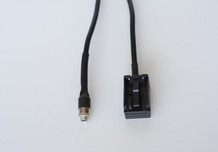

Car famel male in input AUX CD cable for BMW E85 E86 Z4 X3 E83 2004 2005 2006