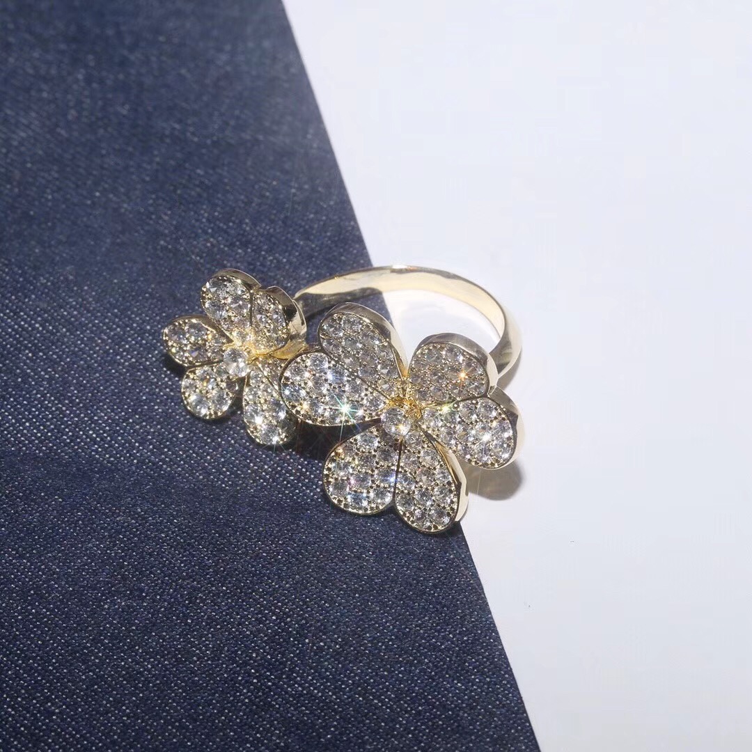 Sparkle riing with Flower shape and all diamonds luxury ring with T logo S925 sterling silver Lovers rings women marry wedding engagement