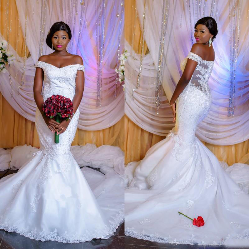 

African Cheap Mermaid Wedding Dresses 2019 Off Shoulder Applique Lace Simple Plus Size Bridal Gowns Covered Button Back, Ivory