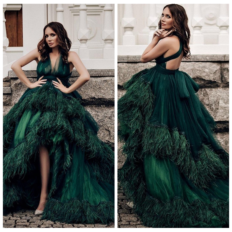 

2021 Custom Dark Green High Low Celebrity Dresses V-Neck Feather Adorned Sexy Back Carpet Prom Evening Gowns Formal Puffy, Light purple