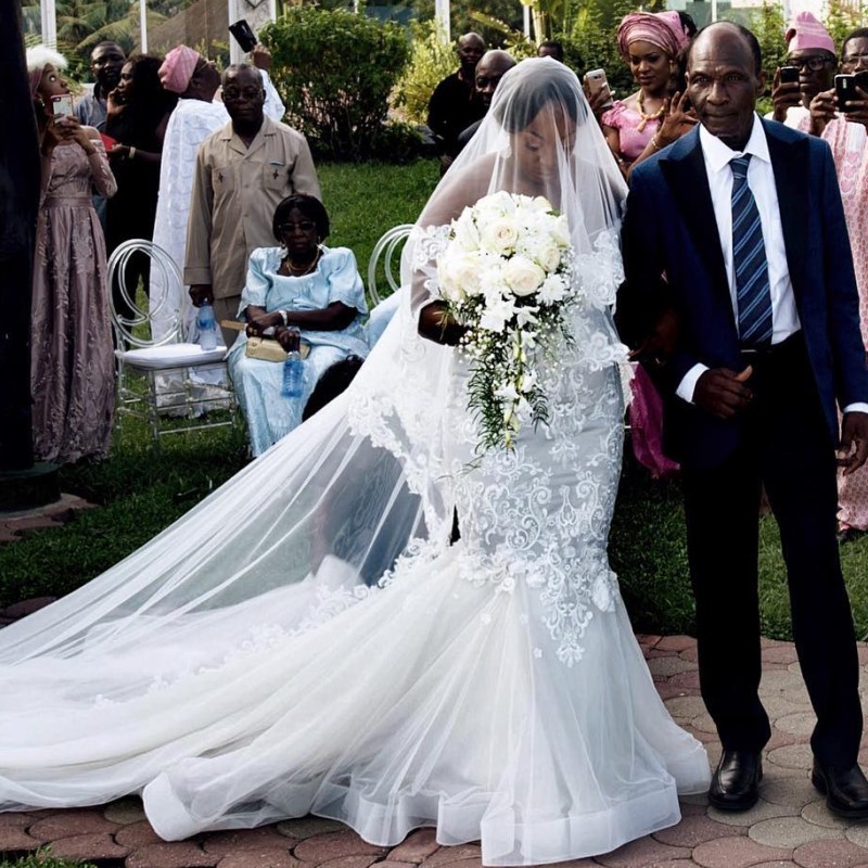 

Plus Size Mermaid Wedding Dresses Sexy Off Shoulder Beads Lace Appliques Tulle Bridal Gown Glamorous South African Long Wedding Dress Cheap, White