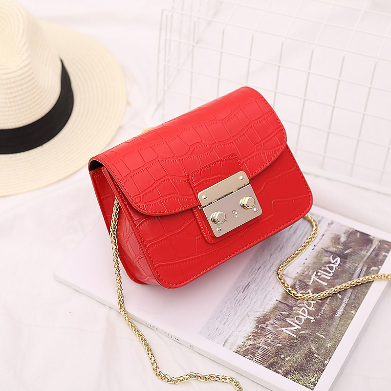 Alligator Red