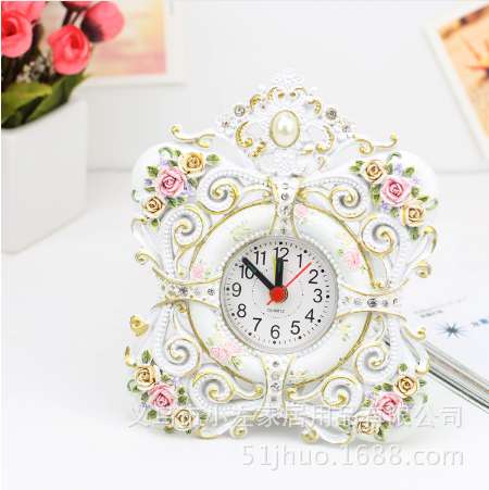 

TUDA Free Shipping 4 Inch Korean Style Table Clock Romantic Rose Carving Resin Table Clock for Bedroom Decoration Table Clock