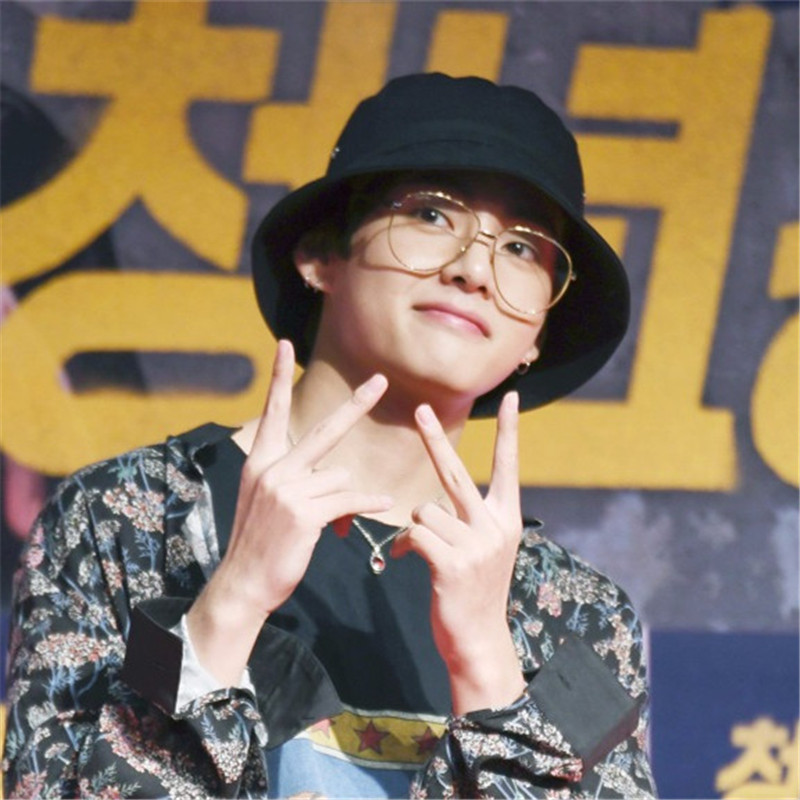 Acquistare Esterna Di Vendita Calda ACC BTS V Moda K POP Ferro Hole Cappelli  Della Benna Di Stile Popolare Cappuccio Argento 100% Cap Handmade Economico  | Consegna Veloce E Qualità | It.Dhgate
