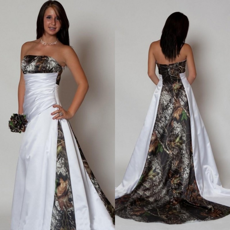 Country Style Camo Wedding Dresses 2019 New Pattern Strapless A Line Chapel Train White Satin and Realtree Camouflage Bridal Gowns