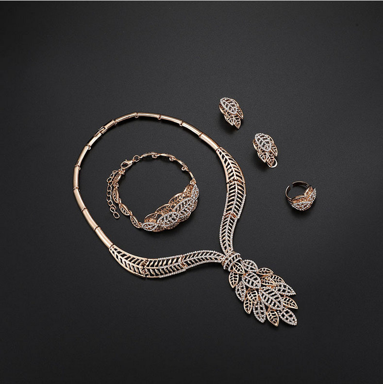 

Earrings Necklace Bracelet Rings Party 4-Piece Set Fashion Women Luxury Rhinestone 18K Gold Plated Alloy Leaves Wedding Jewelry