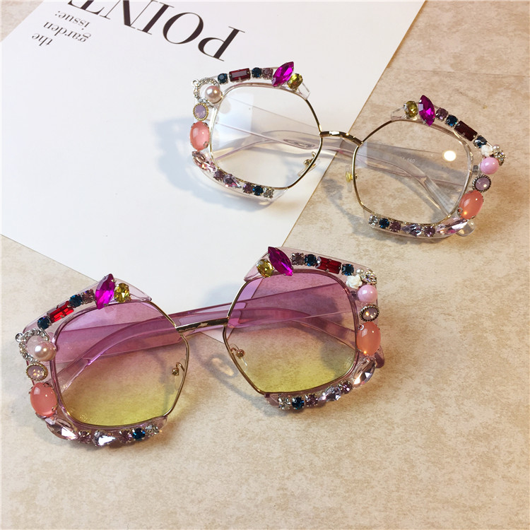 

Custom made Crystal Luxury Sunglasses Women Bling Rhinestone Oversize Square Sunglasses Brand glasses Vintage Shades Ladies