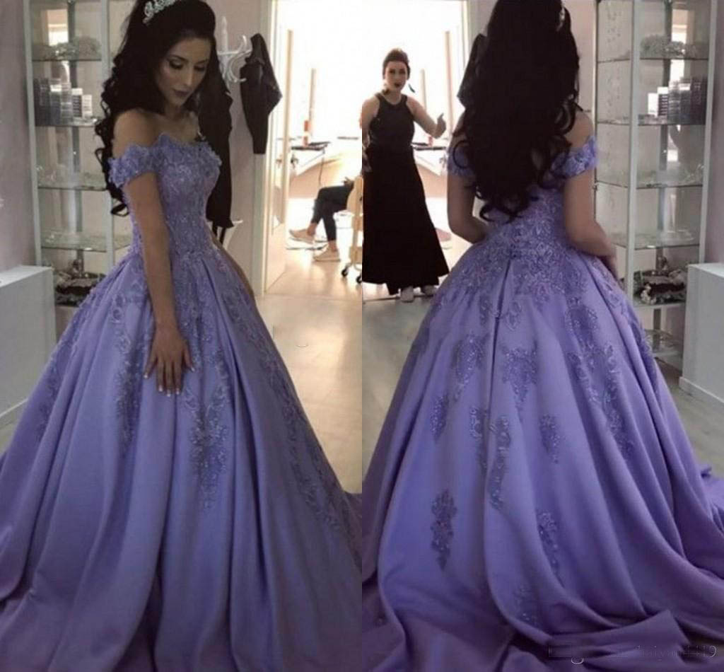 Charming Lavender Ball Gown Prom Dresses With Off Shoulder Lace Applique Floor Length Sweet 16 Satin Plus Size Party Evening Gowns