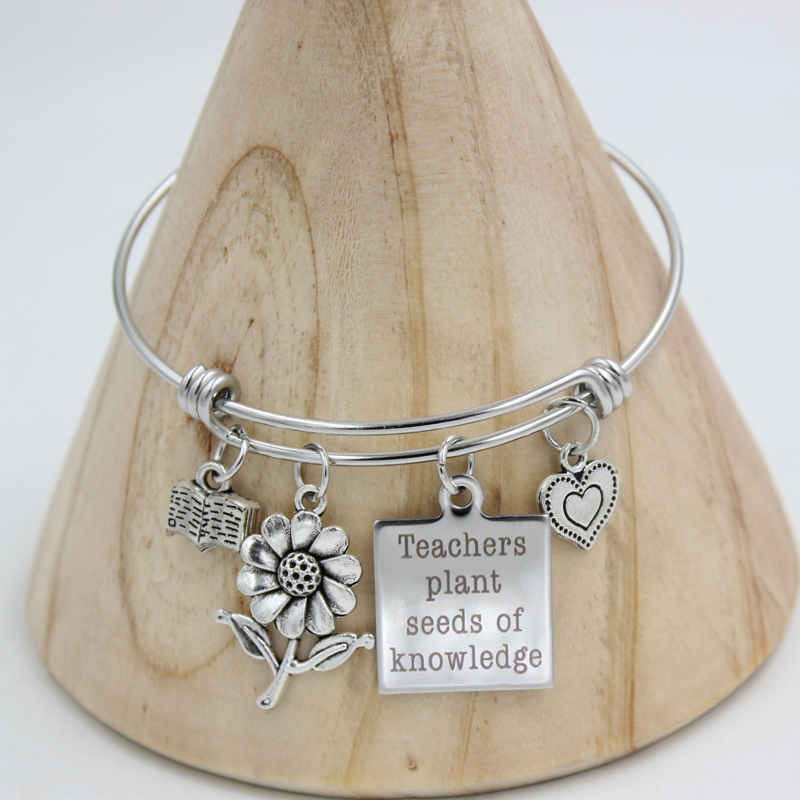En gros Nouvelle Arrivée En Acier Inoxydable Fil Bracelet Bracelet coeur fleur livre enseignants Charme Bracelets pour les enseignants cadeaux