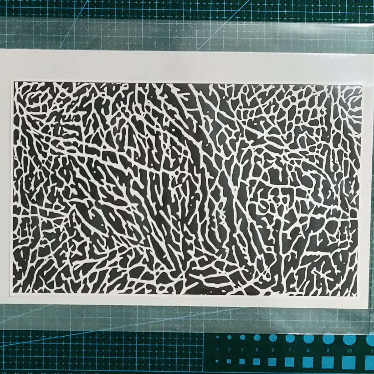 

ELEPHANT PRINT VINYL PAINTING STENCIL