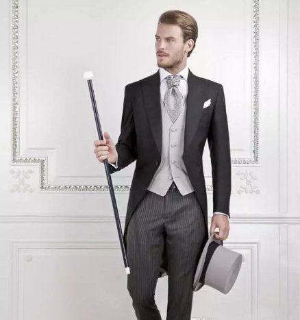 

Cool Black Groom Tuxedos Men Wedding Tailcoat Bridegroom stripe business men Suit Best Men Suit swallow-tailed Coat (Jacket+Pants+vest), Burgundy