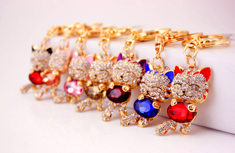 

Free Shipping New Design Crystal Lovely /Fortune Cat Keychain Keyring Bag/Purse Charm gift Real Gold Plated ,Alloy key Chain Key holder