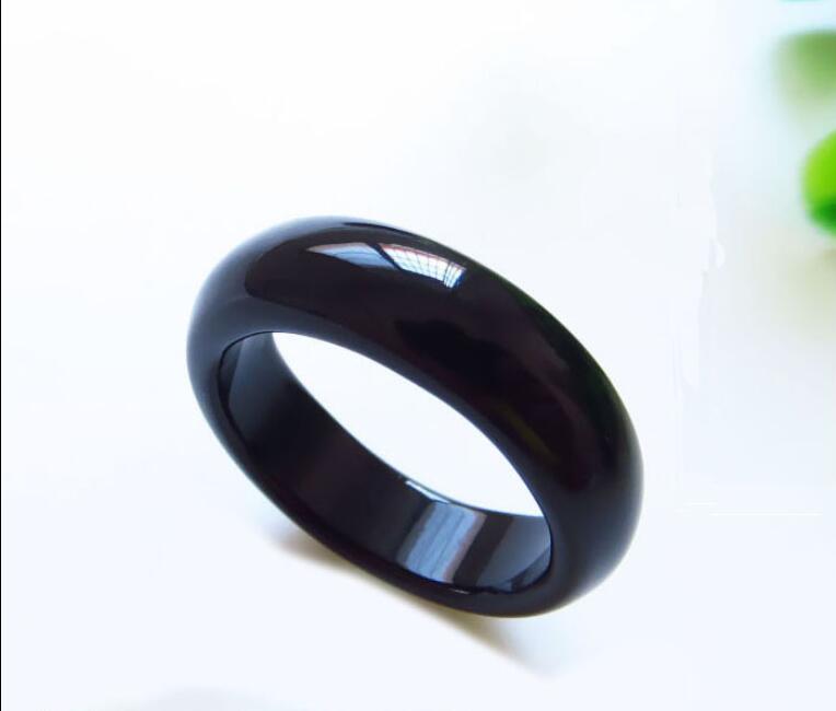 

Natural Black Onyx Ring on Chalcedony Tail Ring, Silver