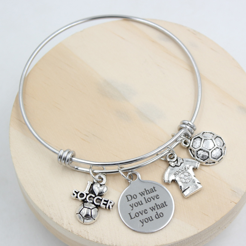 Gros Bracelet En Acier Inoxydable Fil Réglable Bracelet Extensible Sport J'aime Football Charme Bracelets Bracelet pour Femmes Bijoux Cadeau