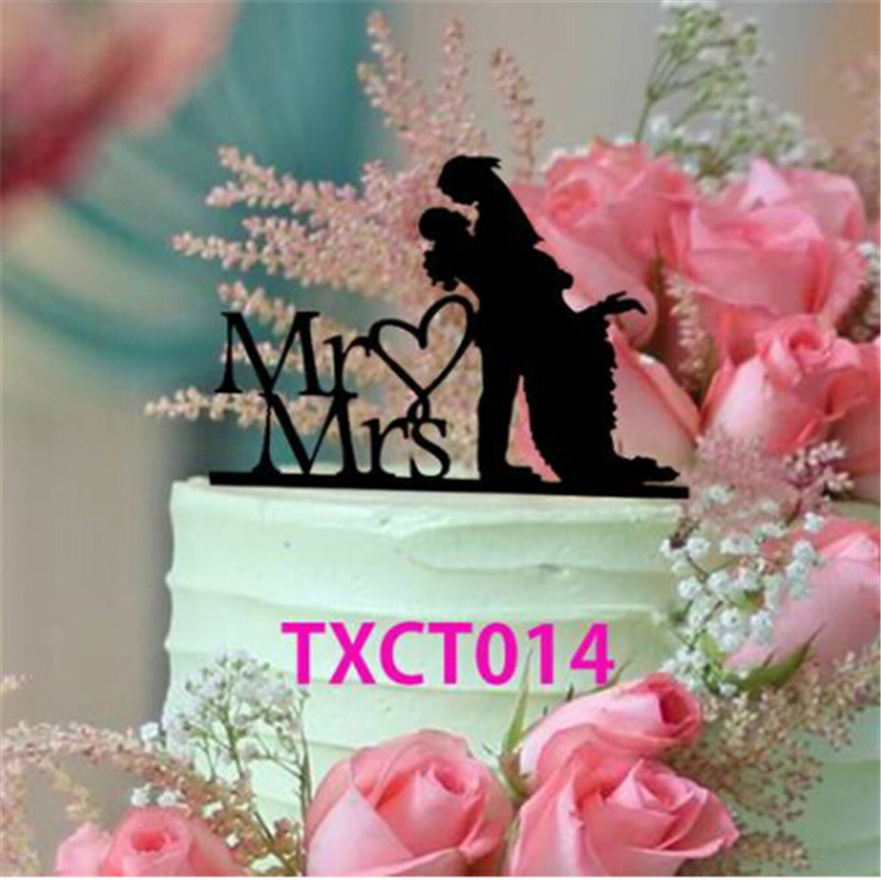 

2018 Free shipping Wholesales Acrylic Cake Topper Couple Pretty Supplies Romantic Bride And Groom Wedding Accessories