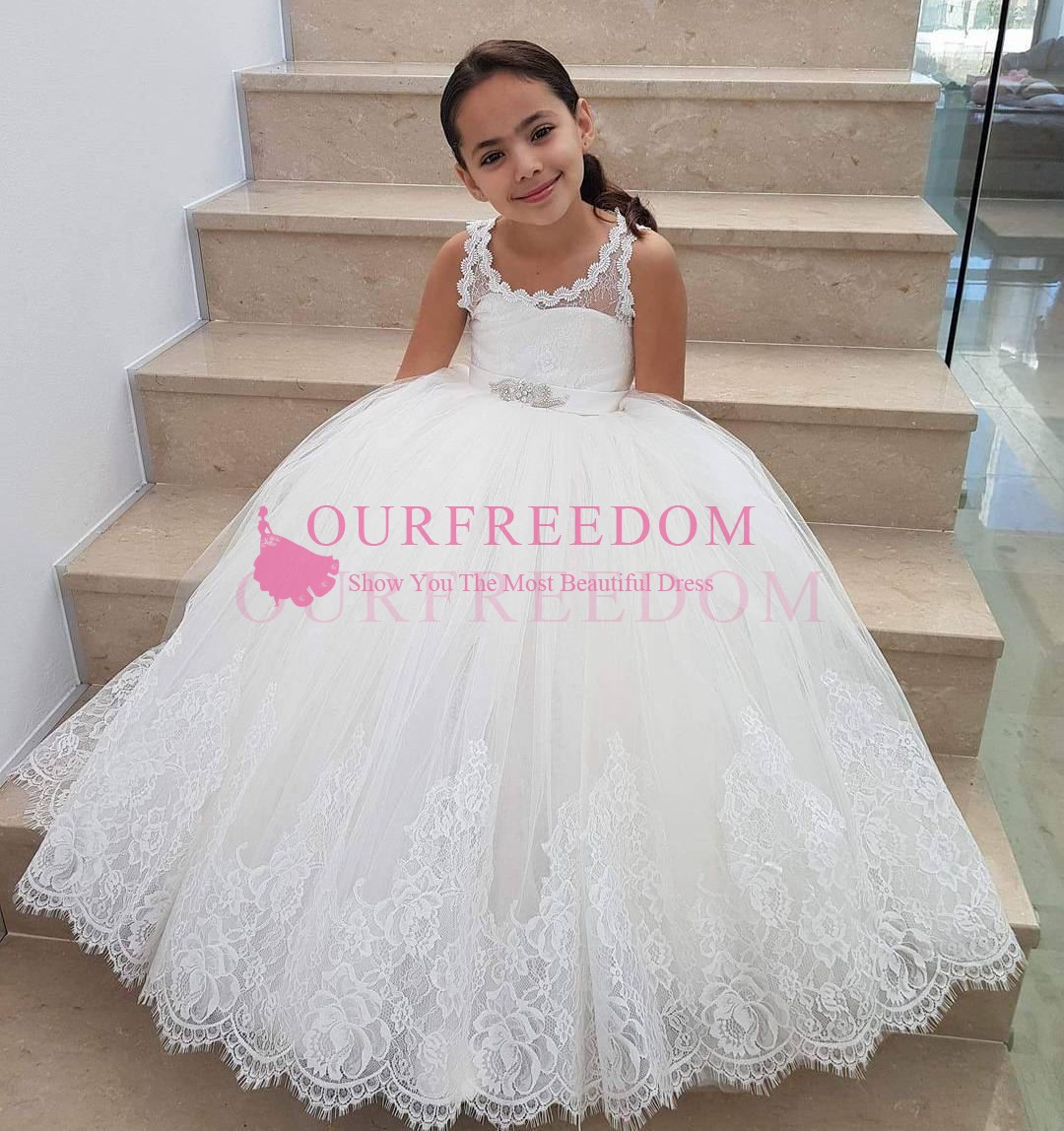 

2019 Princess Style White Flower Girls Dresses Jewel Neck Puffy Tulle Ball Gown First Communion Dresses For Wedding Garden Wear Custom Made, Silver