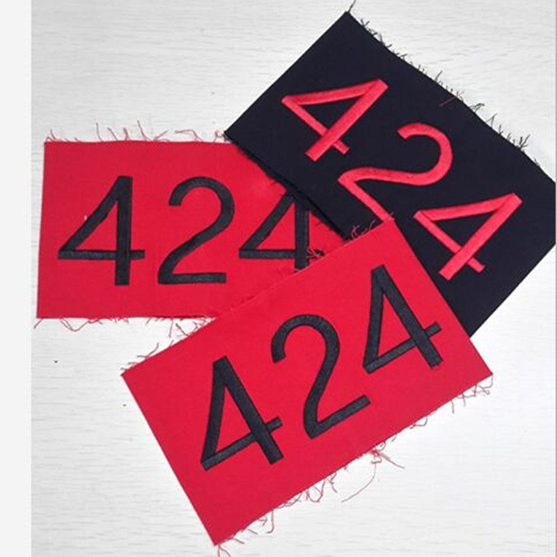 

New Free Shipping 424 Four Two Four Letters Print Men Arm badge armband Hip Hop Armbands Black Red Fashion Accessories